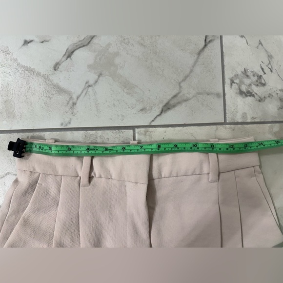 Aritzia effortless pants size 4 Regular Length - Picture 10 of 11